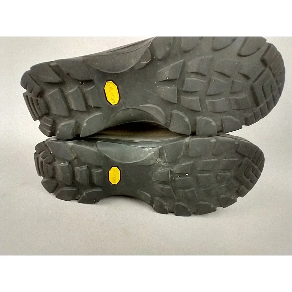 L.L. Bean Gore-Tex Hiking Shoes Mens 9.5 Brown Leather Waterproof Vibram Low Top